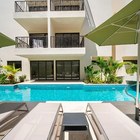 Modern In Pool And Gym Apartamento