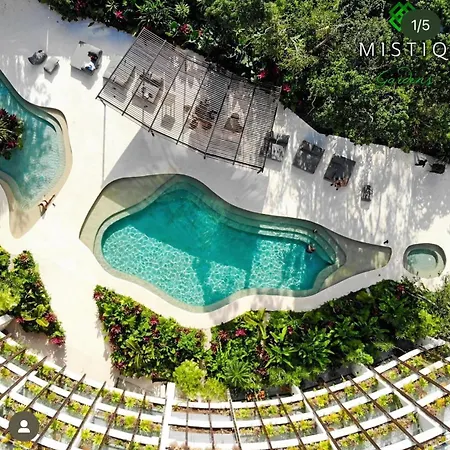 Jungle Loft Mistiq Garden 2 -skypool -gym -beach