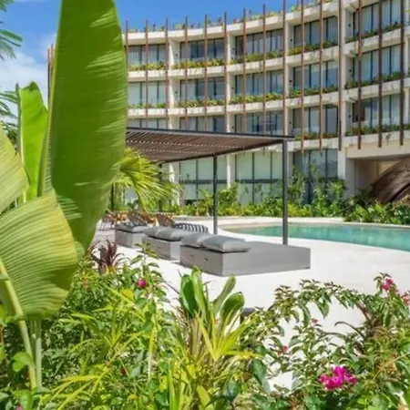 Apartment Jungle Loft Mistiq Garden 2 -skypool -gym -beach *