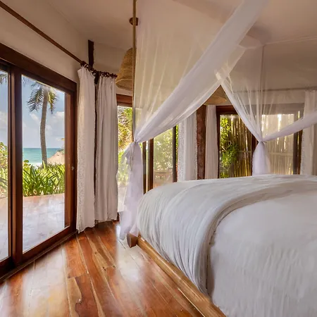 Hotel Encantada Tulum