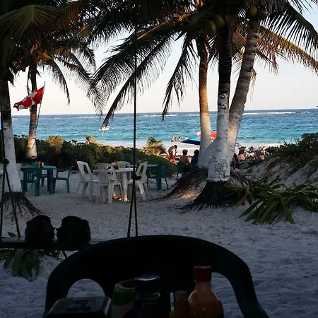 Hotel Playa Palmas Glamping