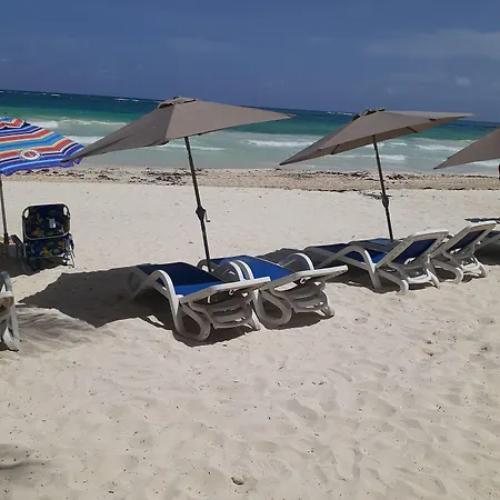 Playa Palmas Glamping Hotel 2*