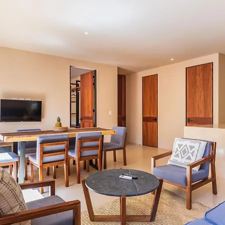 Sessile By The Spot Apartment *