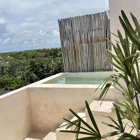 3 Bed Sleeps 6 - Private Pool & Hot Tub * Tulum