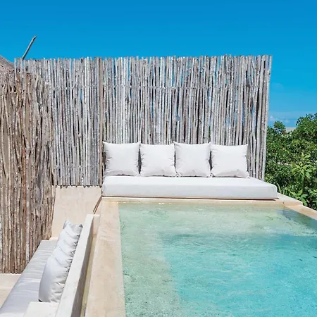 3 Bed Sleeps 6 - Private Pool & Hot Tub Apartamento *