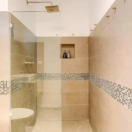 Apartamento In The Heart Of - Location In Town