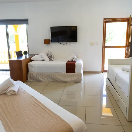 Scarlette Hotel