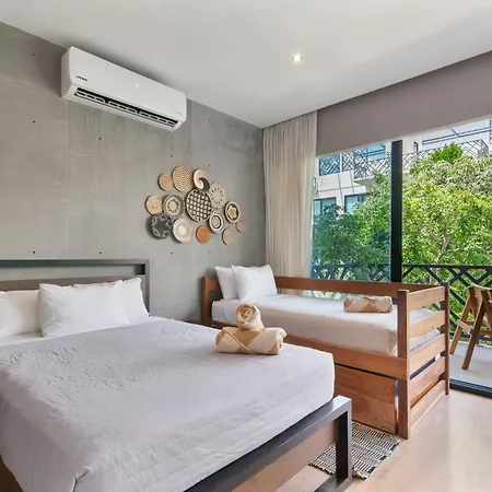 Holiday home Unwind | Private Balcony & Rooftop Pools | Casago