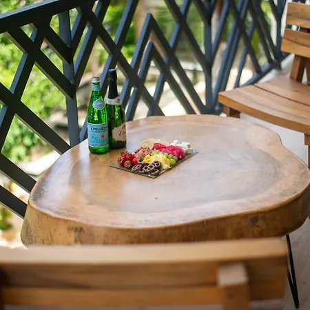 Holiday home Unwind | Private Balcony & Rooftop Pools | Casago