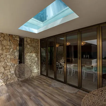 Rare 8br Dual Getaway With 4 Private Pools Villa Tulum