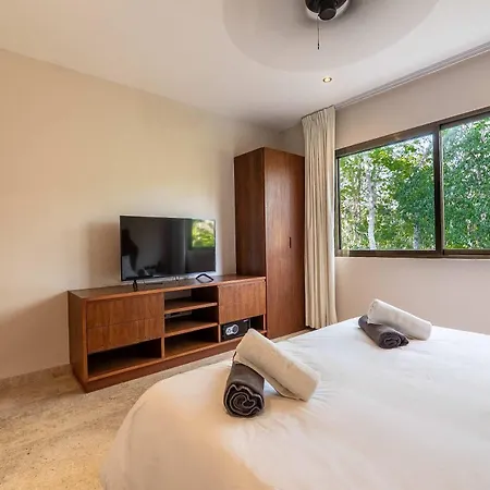 Rare 8br Dual Getaway With 4 Private Pools Villa Tulum