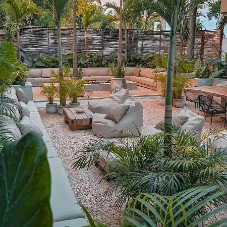 Apartment Luxury Hideaway - Rooftop Pool - Jacuzzi - Gym In *