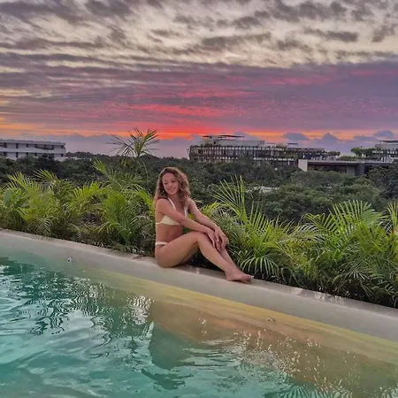 Luxury Hideaway - Rooftop Pool - Jacuzzi - Gym In Apartment *