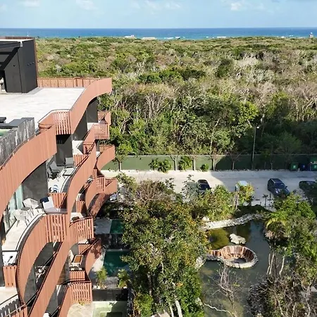 Apartment Ultra Luxury Steps From