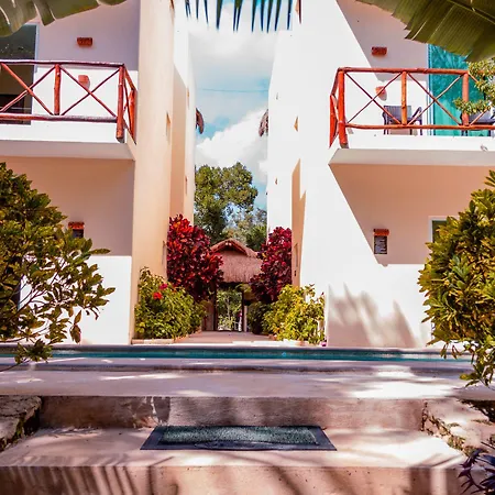 Apartahotel Nah 4*