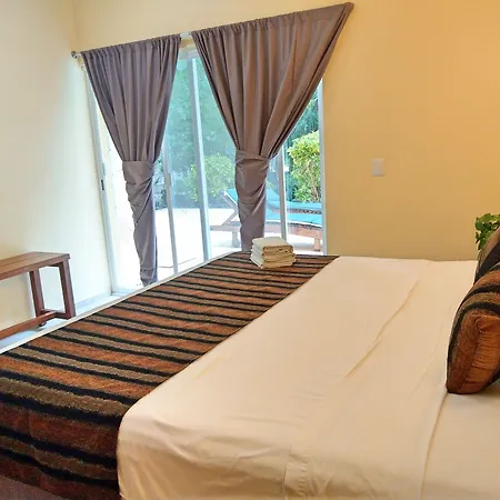 Nah Apartahotel
