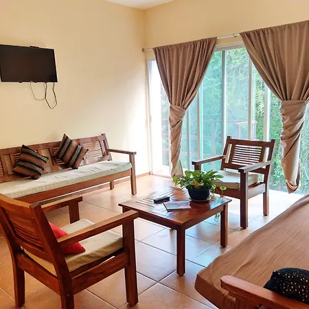 Nah Apartahotel 4*