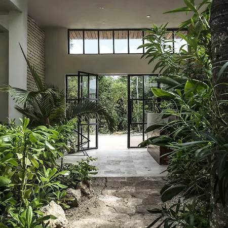 The Strabon Tulum