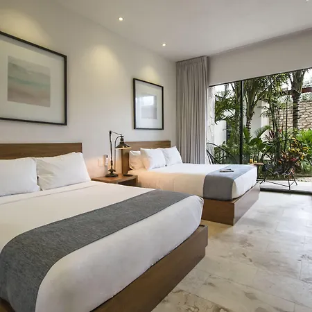 Hotel The Strabon 4*