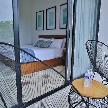 Hotel The Strabon