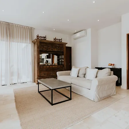The Strabon Hotel 4*