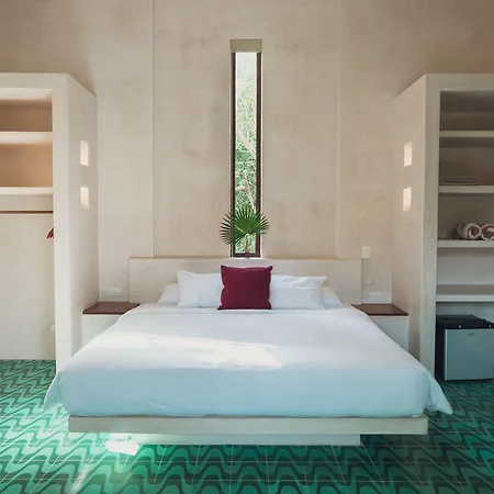 Holistika Hotel
