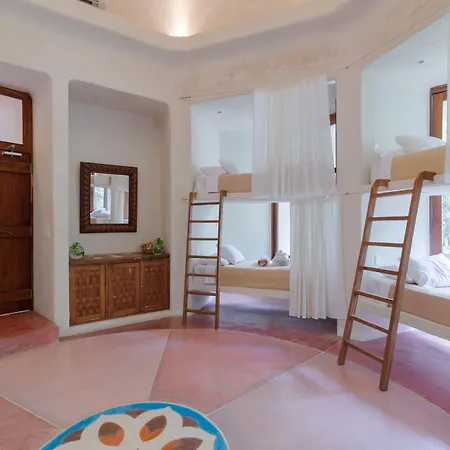 Hotel Holistika