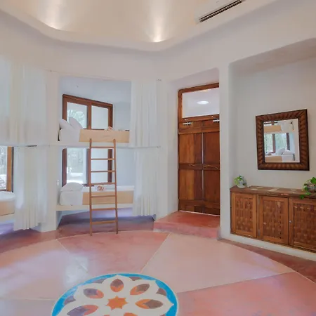 Hotel Holistika Tulum
