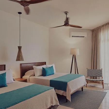 Hotel Casa Altamar 2*