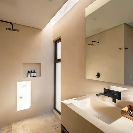 Collection O Faisano Boutique Hotel, Spa, Transportation, & Tours, (adults Only) Hotel