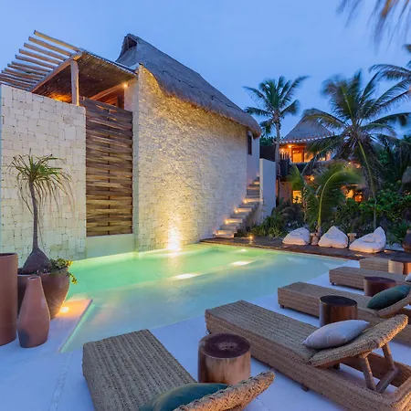 Ma'xanab Hotel 5*