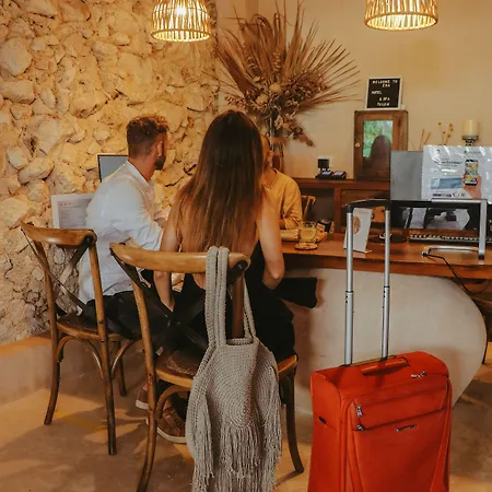 Era & Hotel 4*