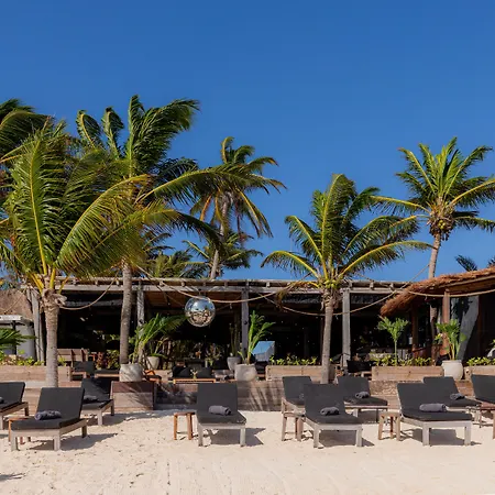 Casa Gitano Hotel 4*