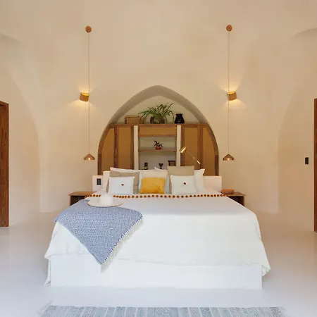 Sanah Hotel 4*