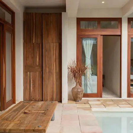 Hotel Sanah 4*