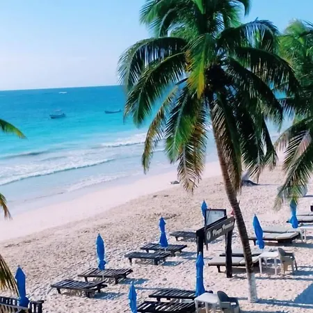 El Paraiso Hotel 4*