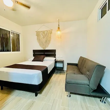 Corazon De Hotel 2*