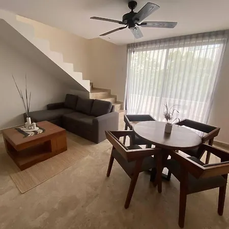 Apartment Spacious And Comfortable Ph With Private Pool In Zama