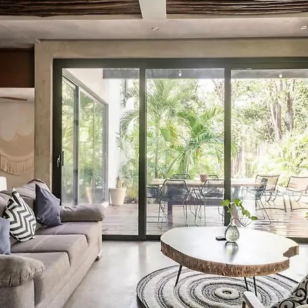 Holiday home Mayan Culture With Rooftop Pool *