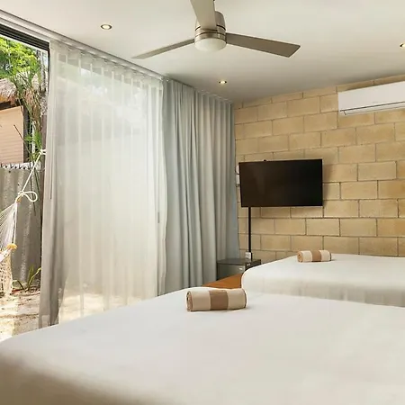 Vibes A Private Pool & Outdoor Lounge Villa *