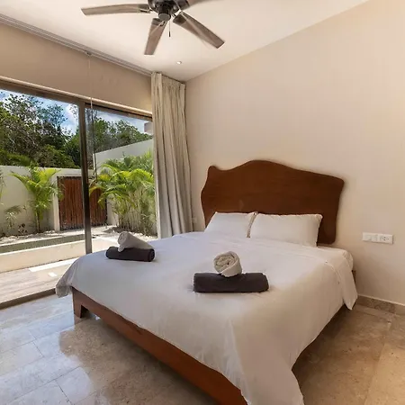 Villa Contemporary 2br With Rooftop Lounge & Pool