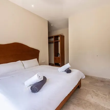 Contemporary 2br With Rooftop Lounge & Pool Villa Tulum