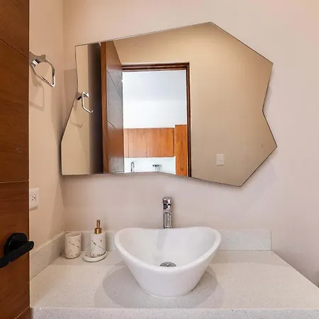 Villa Contemporary 2br With Rooftop Lounge & Pool Tulum