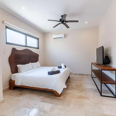 Contemporary 2br With Rooftop Lounge & Pool *