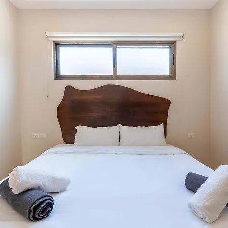 Contemporary 2br With Rooftop Lounge & Pool *