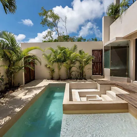 Contemporary 2br With Rooftop Lounge & Pool Tulum