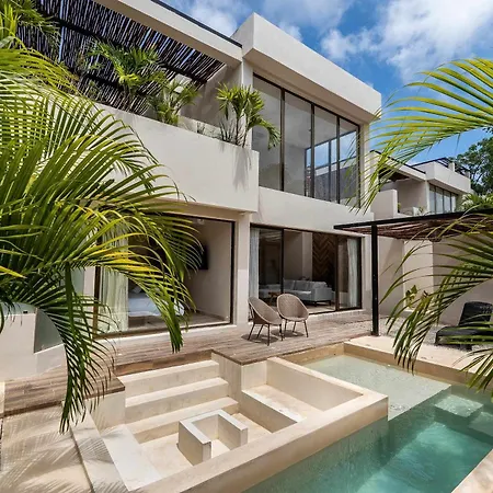 Contemporary 2br With Rooftop Lounge & Pool Villa Tulum
