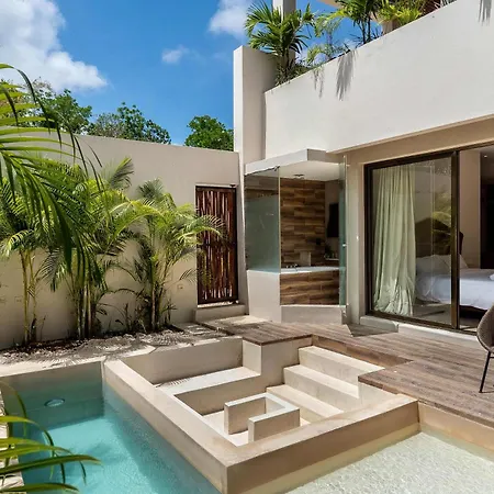 Villa Contemporary 2br With Rooftop Lounge & Pool