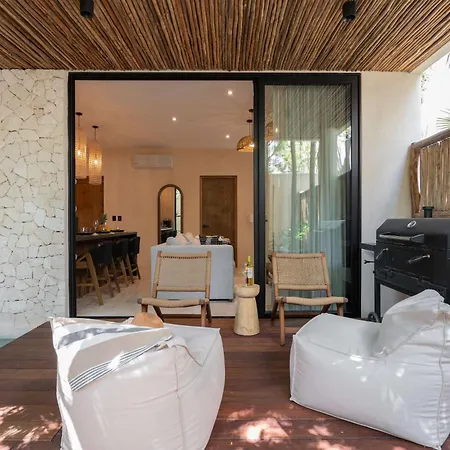 Apartment Modern 1br Hideaway With Private Pool