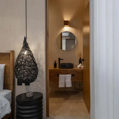 Modern 1br Hideaway With Private Pool Apartment *